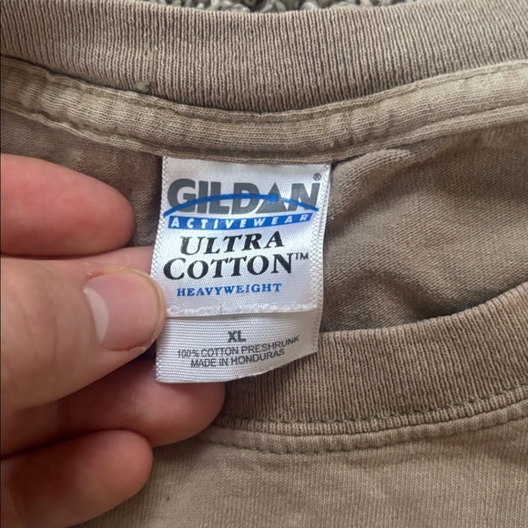 Vintage Gildan Men’s XL Heavy Cotton 2000s Graphic Tan T Shirt - Picture 2 of 4